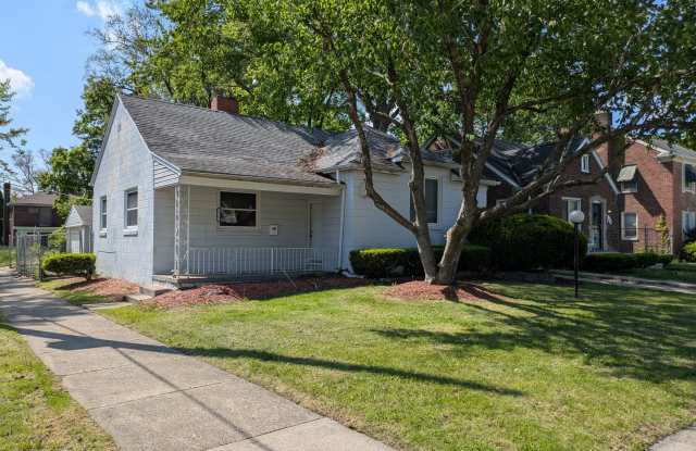 16701 Lindsay 3bed/2bath with nice eat in kitchen and great back yard located in Crary photos photos