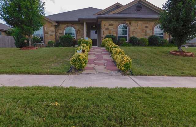 2710 Montague County Dr - 2710 Montague County Drive, Killeen, TX 76549