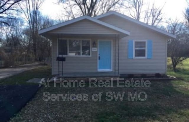 2810 W. College photos photos