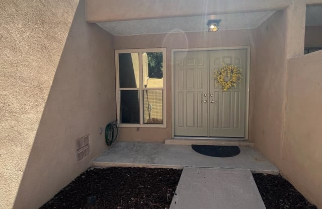 834 Southeast Circle Northwest - 1 - 834 Southeast Circle Northwest, Albuquerque, NM 87104