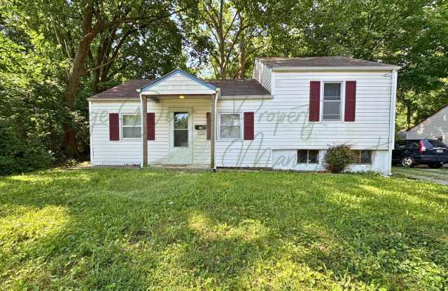 Charming 2 Bedroom Home in Raytown Gallery 1