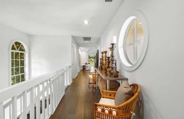 11823 Pebblewood Drive Gallery 3