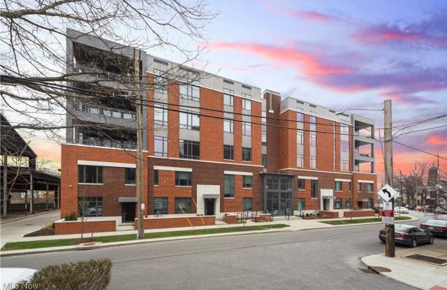 2044 Random Road unit: 101 - 2044 Random Road, Cleveland, OH 44106
