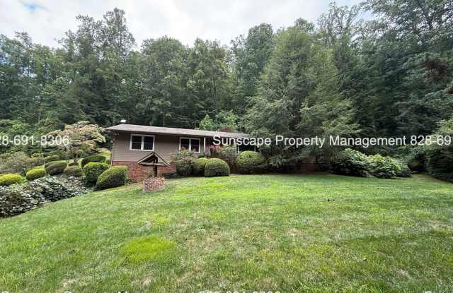 Spacious home in Fairview NC photos photos