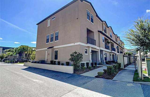 2506 JACQUELINE SUGLIO ALLEY - 2506 Jacqueline Suglio Alley, Alafaya, FL 32828