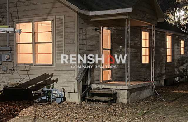 1306 W Countryman St photos photos