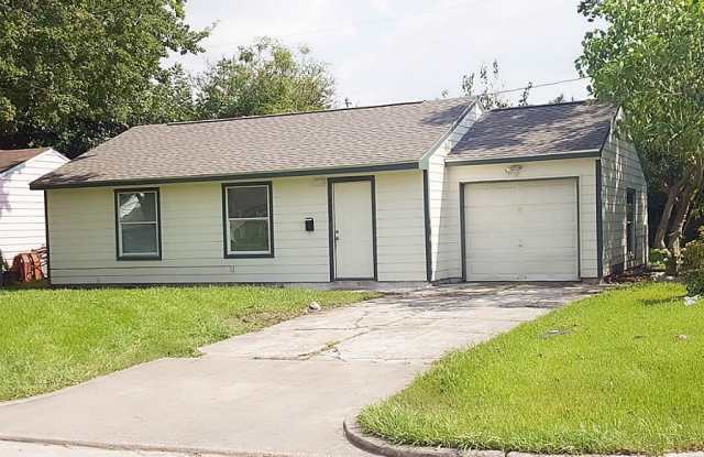 3004 Fern St - 3004 Fern Street, Pasadena, TX 77503