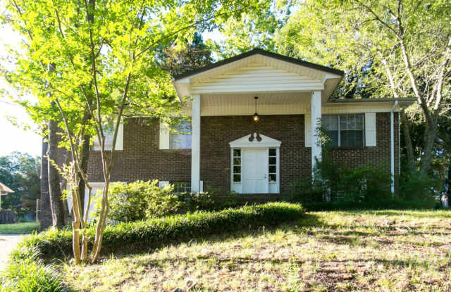 Massive Renovated 5BR/3BA Home with Basement, Garage  Screened Porch! - 2921 Wood Drive Northeast, Center Point, AL 35215