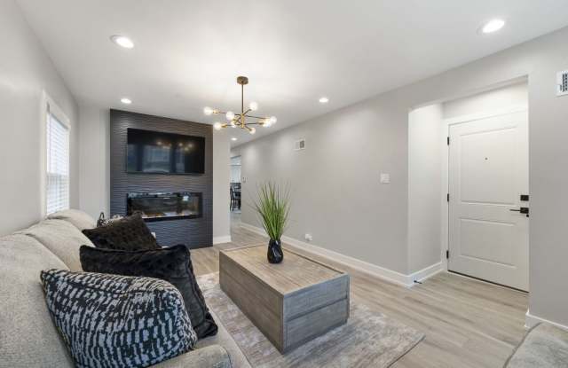 5347 W Gladys Avenue Gallery 4