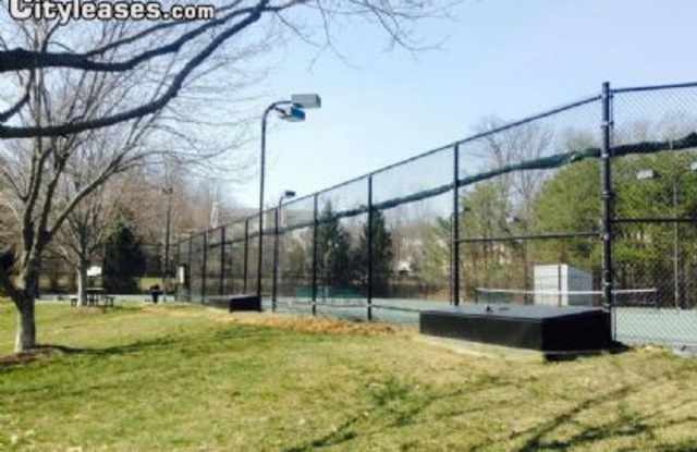 1446 Park Garden Ln - 1446 Park Garden Lane, Reston, VA 20194