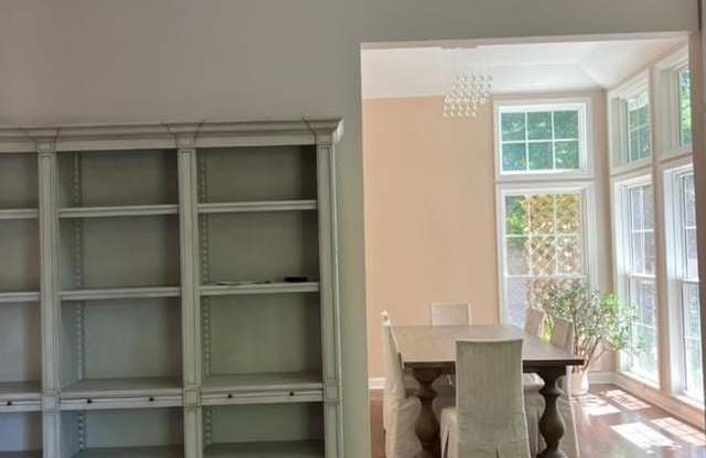 1 CROMWELL COURT Gallery 4