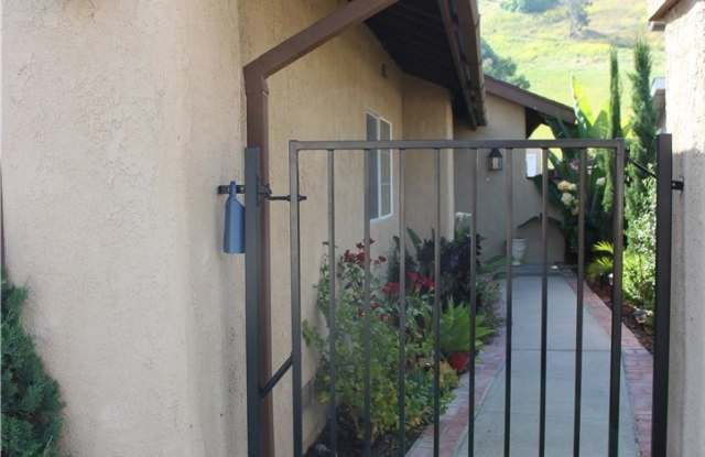 29352 Applewood Court Gallery 4