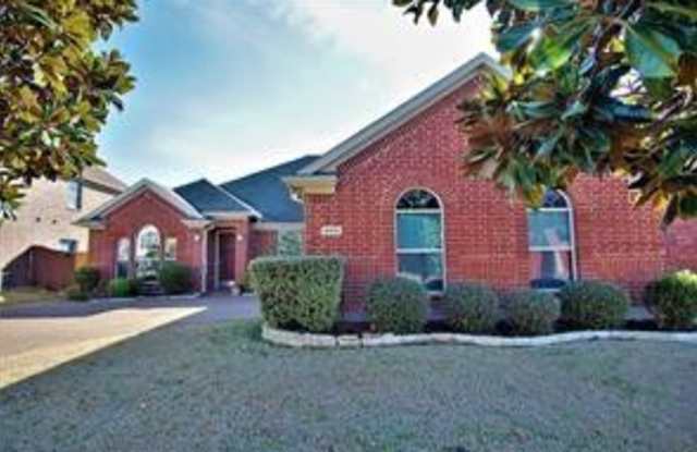 9915 Knoll Trace Way - 9915 Knoll Trace Way, Frisco, TX 75035
