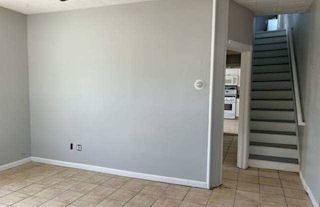 Charming 4-Bedroom, 2-Bath Home with Spacious Living Areas Gallery 3
