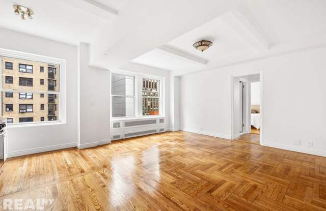 433 West 34th Street Gallery 3