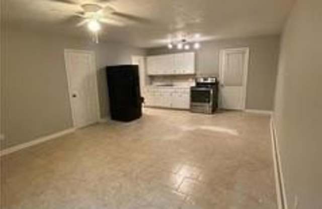 212 Chandler Street unit: 2 photos photos