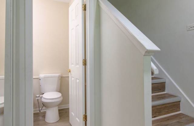 2bd 1.5 ba 2 story townhome Palos Hills photos photos