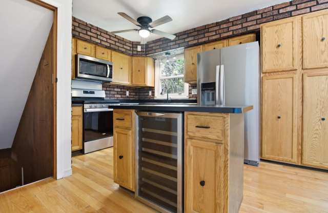 199 Dunkard Ave photos photos