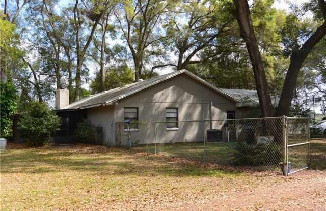 704 BROOKER ROAD Gallery 2