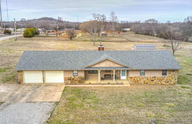 Beautiful 3 bedroom home in the heart of Coweta! photos photos