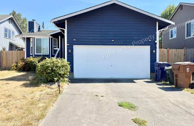 Great 3 Bedroom Home in NE Tacoma with Large Backyard! photos photos Great 3 Bedroom Home in NE Tacoma with Large Backyard! photos photos
