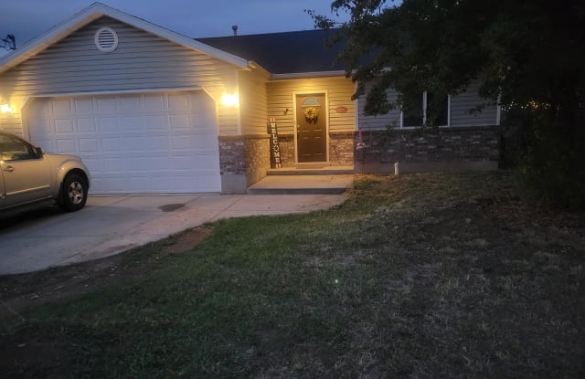 3398 Jefferson Avenue - 3398 Jefferson Avenue, Ogden, UT 84403