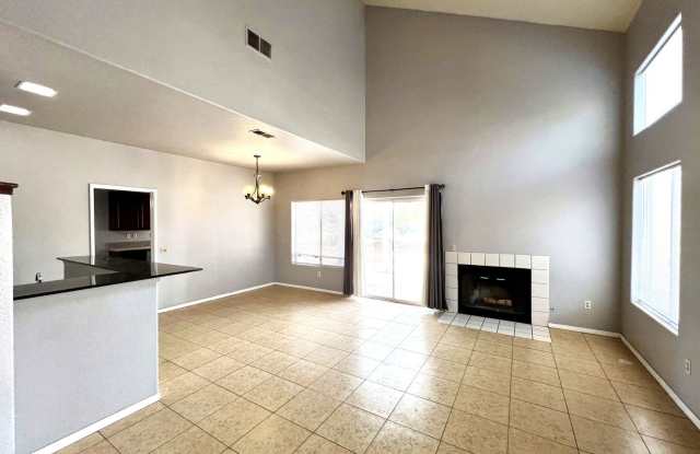 Beautiful 4 Bedroom Single Family Home for Lease in Moreno Valley Gallery 2