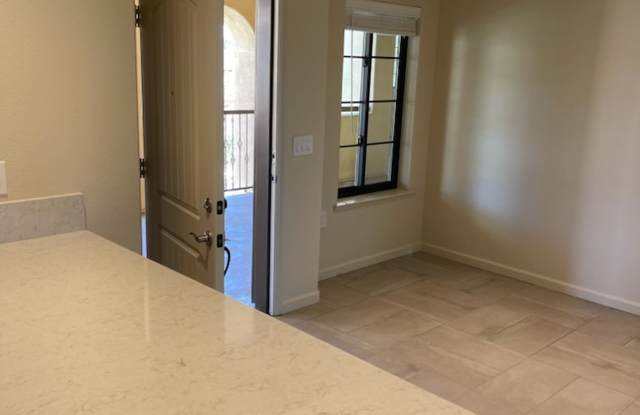 Executive Residential Complex in South Monterey County - 6 Townhomes and 12 Apartment Homes Gallery 3
