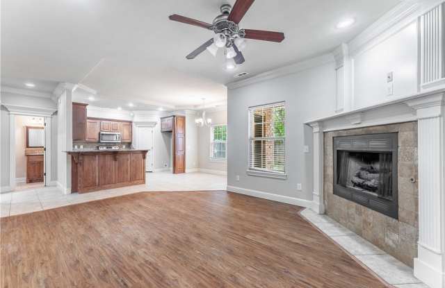 604 NW 17th Court Gallery 4