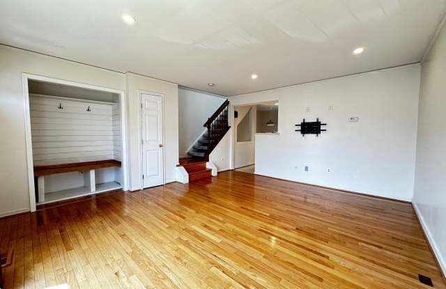 9799 MOCK ORANGE Court Gallery 3