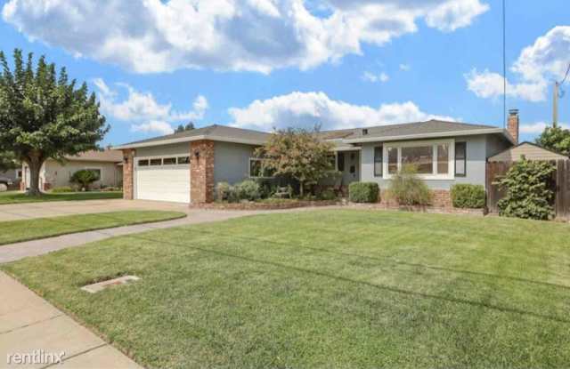 205 north ave - 205 North Avenue, Turlock, CA 95382