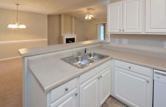 Lakeshore Grande Gallery 2