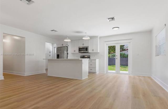 215 Grant Drive photos photos