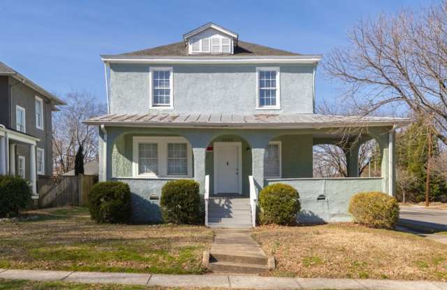 2922 Noble Ave. A Gallery 3