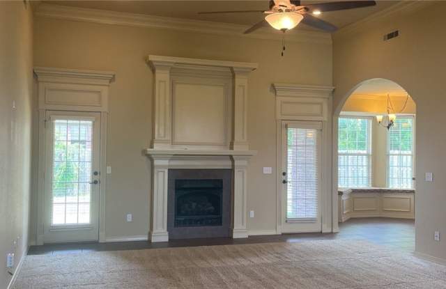 5301 S Stone Bay Court Gallery 2