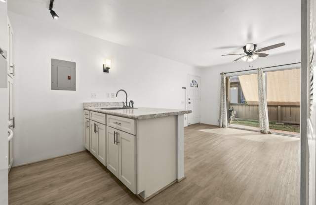 91-1135 Puamaeole Street - 120C Gallery 4
