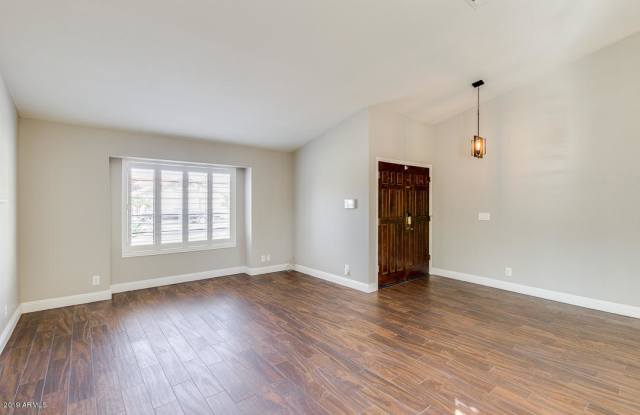 1301 E SAND DOLLAR Court Gallery 4