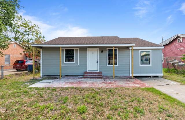 Ready for move in - 1725 Whittier Drive, Corpus Christi, TX 78415