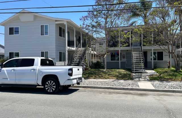 3235-3239 Collier Avenue photos photos