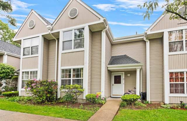 124 Creekside - 124 Creekside Circle, Spring Valley, NY 10977 124 Creekside - 124 Creekside Circle, Spring Valley, NY 10977