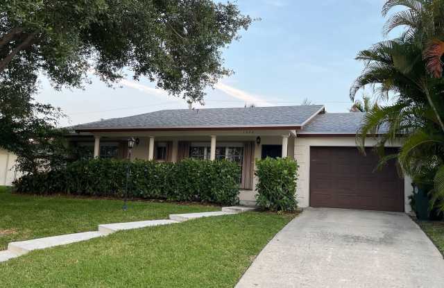 1270 SW 8th Street photos photos
