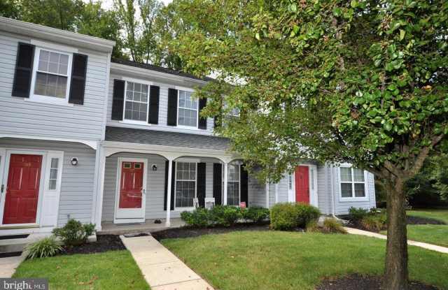 107 WHISPER COURT - 107 Whisper Court, Burlington County, NJ 08016