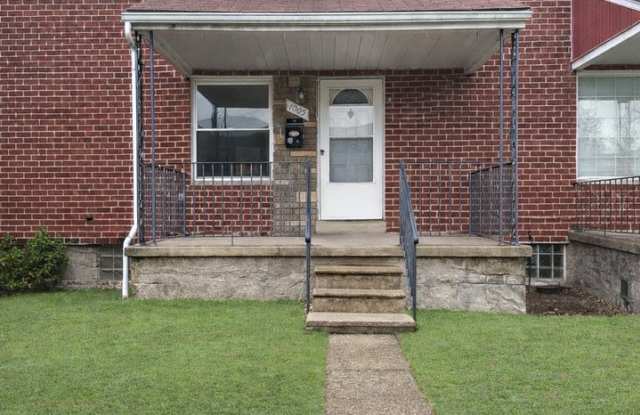 Spacious 3 Bedroom Home | Central AC | Finished Basement | Parking photos photos