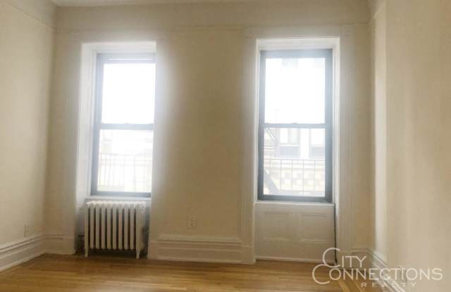 162 West 4th Street Gallery 3