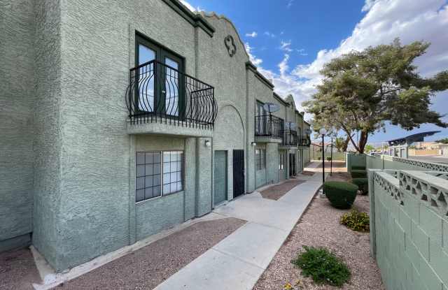 2 BED 2 BATH TOWNHOUSE NEAR LAKE MEAD AND HOLLYWOOD photos photos