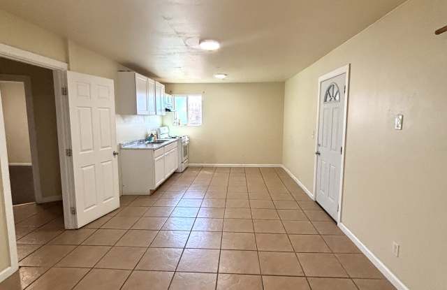1738 W 85th St photos photos