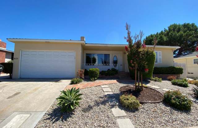 7BD/4BA, Two Kitchens! photos photos