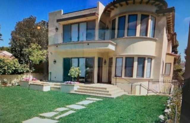 1126 Yale St photos photos