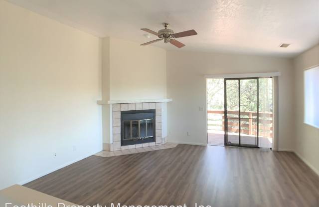 35 Fritz Drive Gallery 2