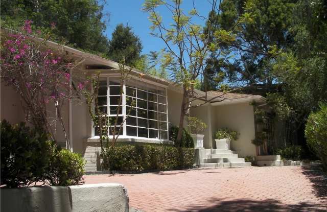 123 N Glenroy Avenue photos photos